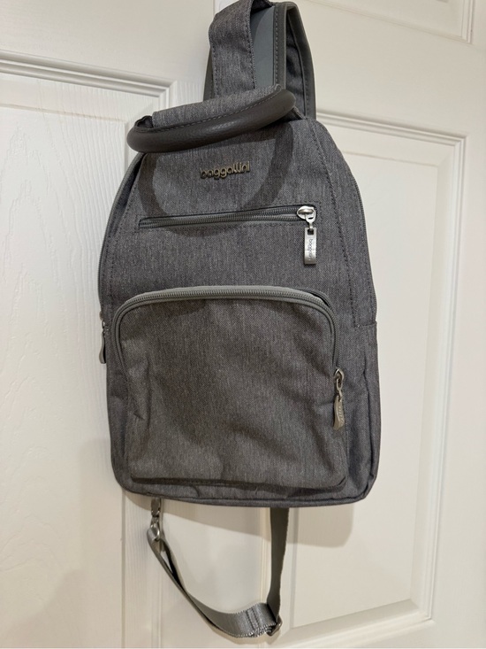Baggallini Handbags - Baggallini Gray Crossbody Sling Bag